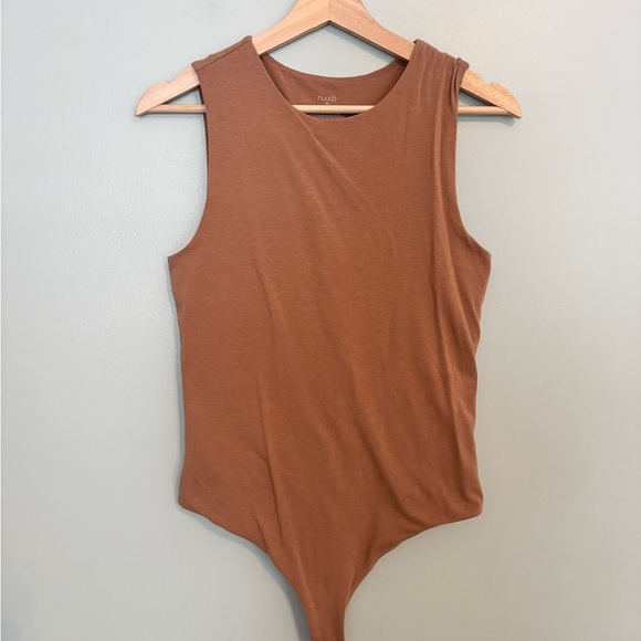 Nuuds classic crewneck tank bodysuit size M- clay- VGUC - Picture 7 of 9